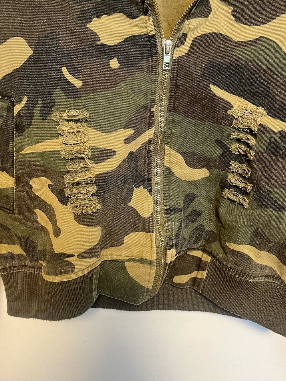 FASHION NOVA Camo Distressed Bomber Jacket - Size XS - - Picture 12 of 15